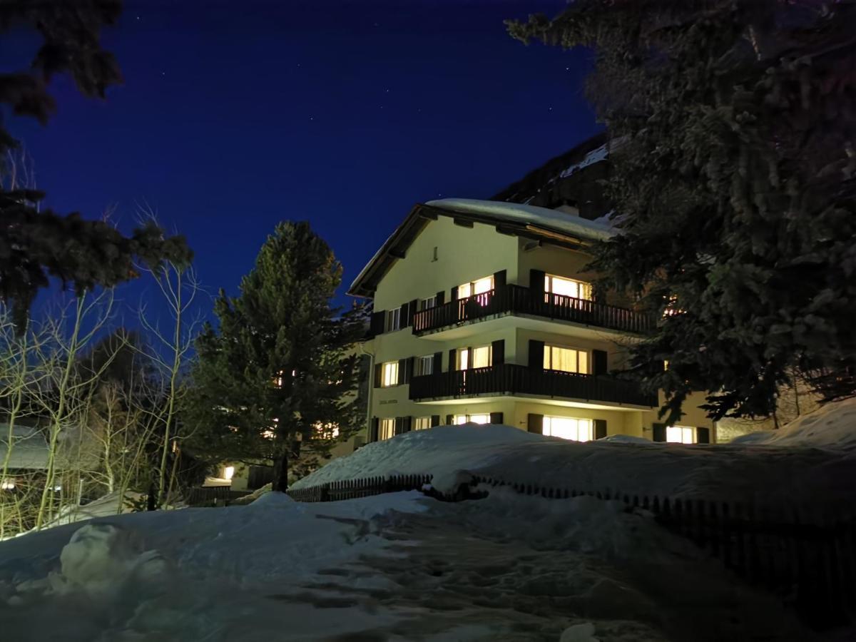 Ferienwohnung Pontresina - Chesa Andrea - Gartensitzplatz Exterior photo
